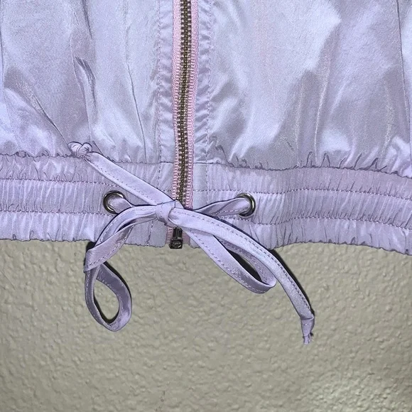 Lovers & Friends Lavender Crop zip-up Retro Windbreaker lightweight crop jacket - Picture 9 of 17